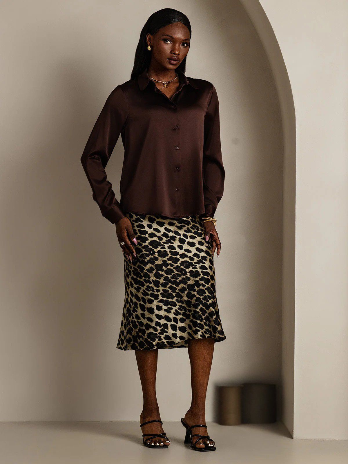 19Momme Silk Long Sleeve Lapel Collar Women's Shirt with Button Up Design