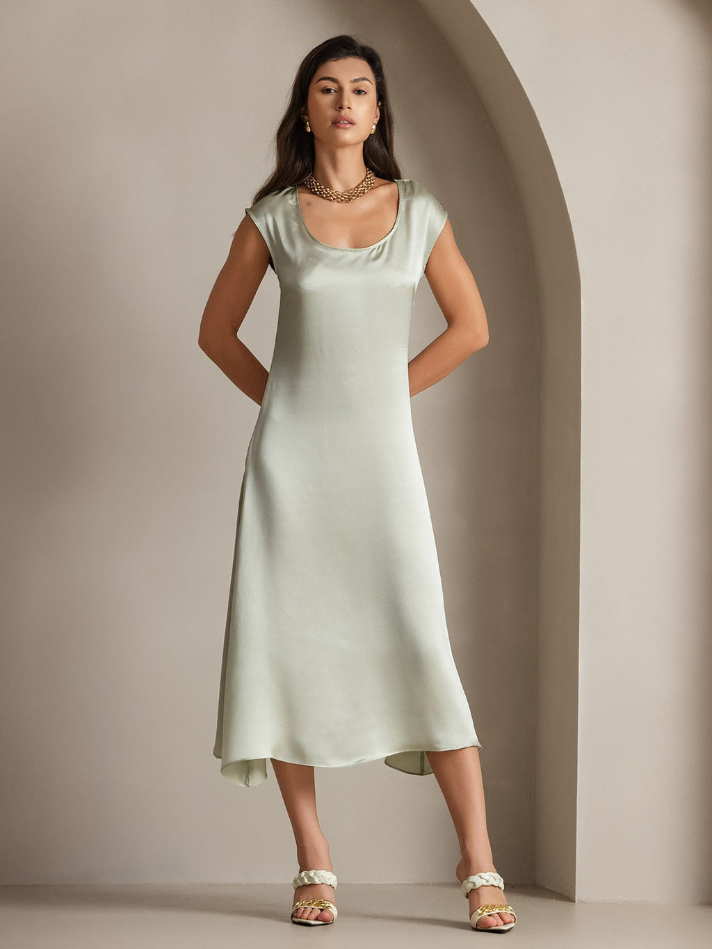 Luminous Silk Flow