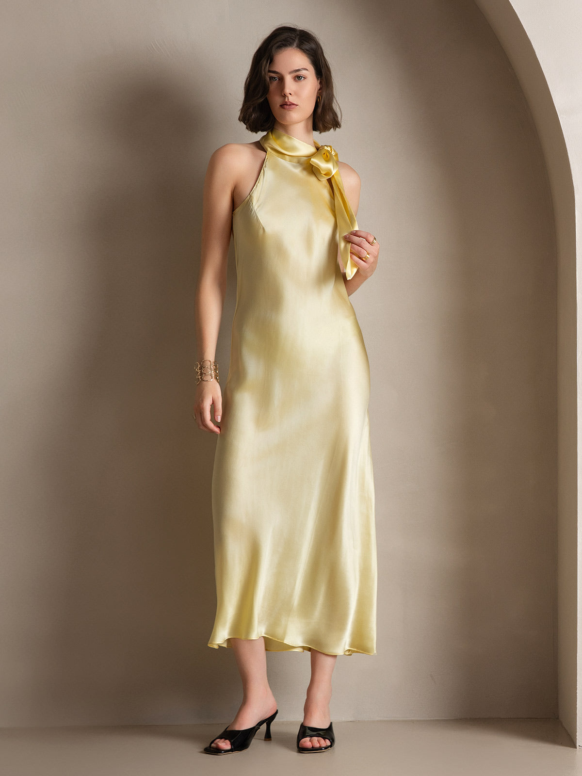 Poised in Silk Pearl