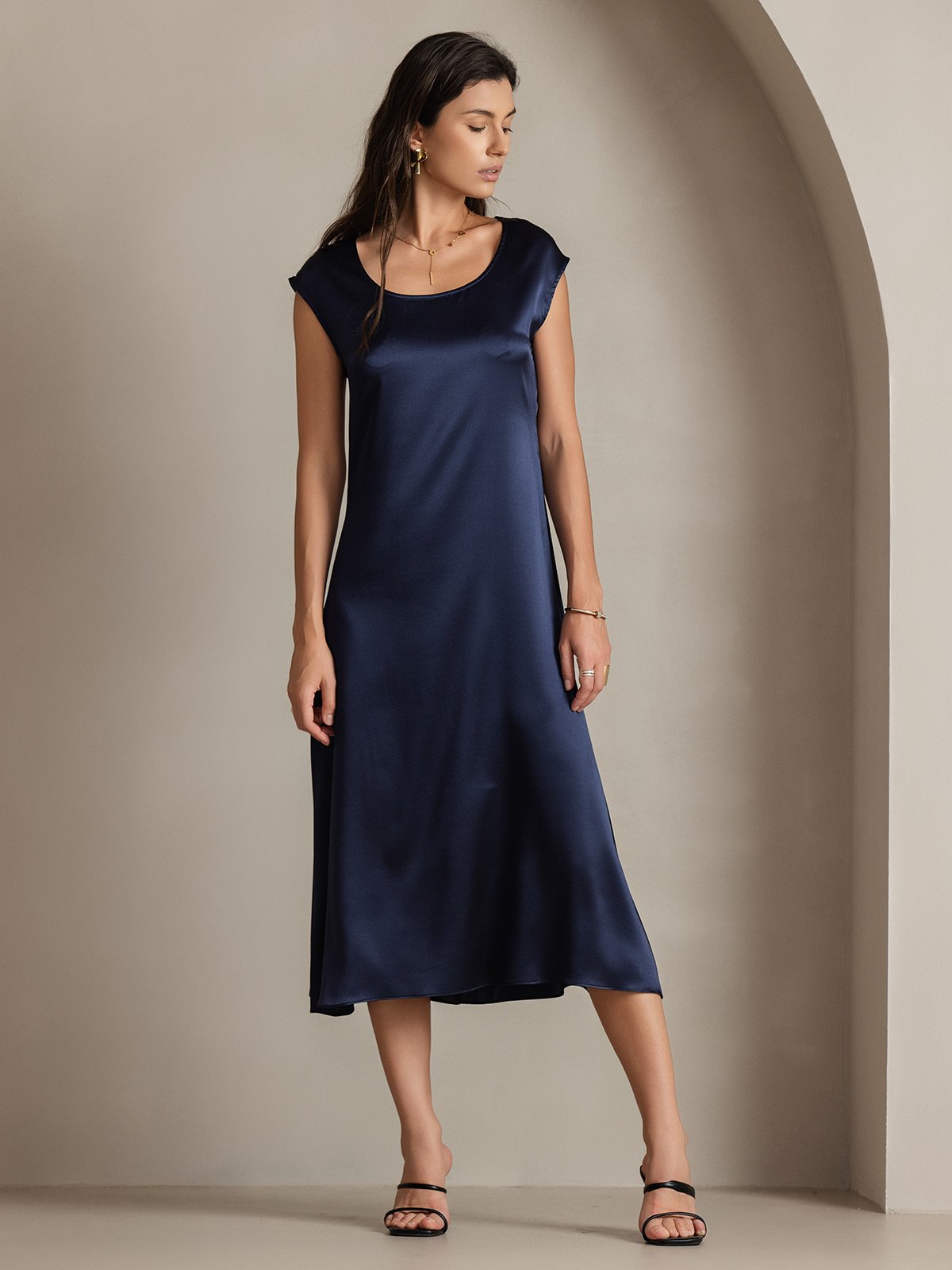 Luminous Silk Flow