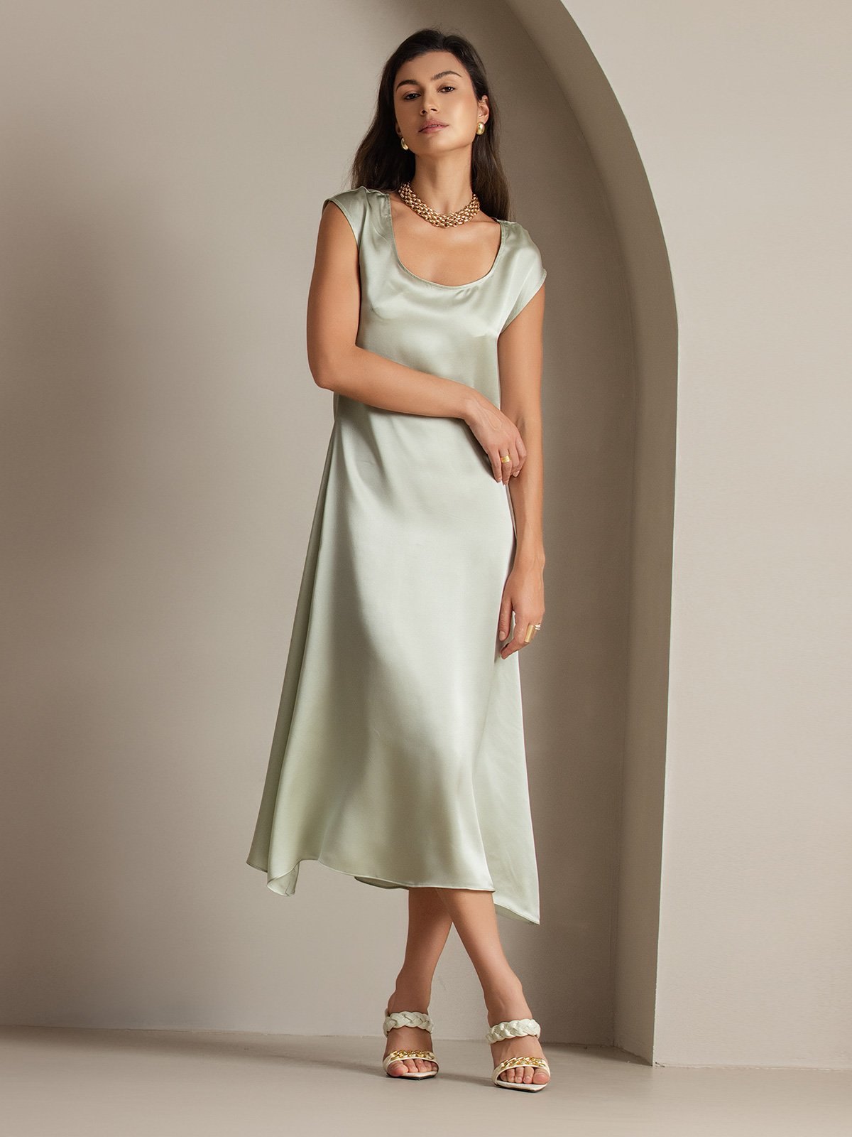 Luminous Silk Flow