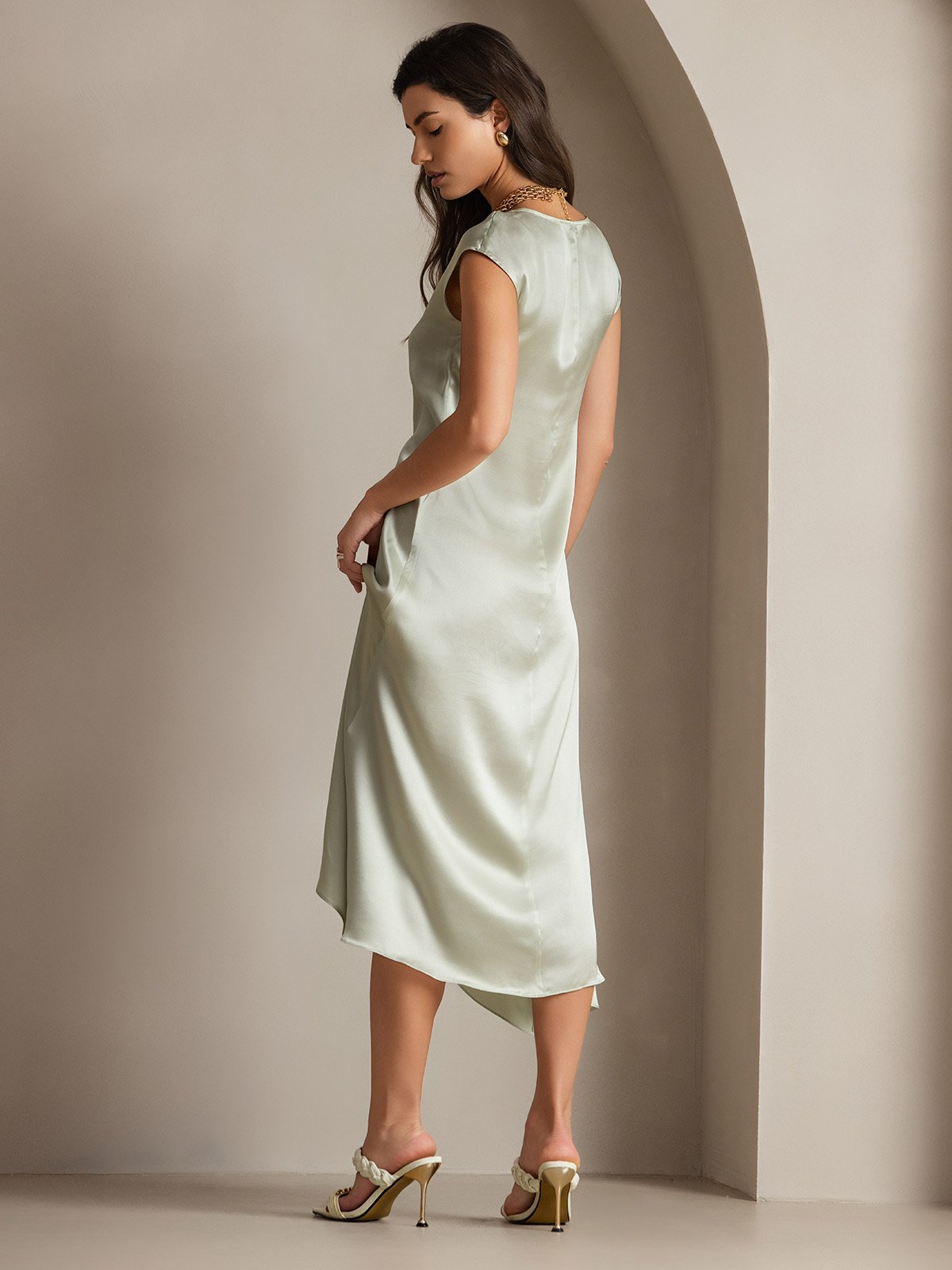 Luminous Silk Flow