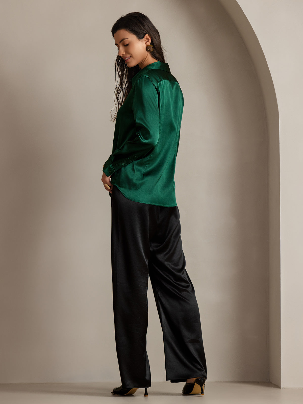 19Momme Silk Long Sleeve Lapel Collar Women's Shirt with Button Up Design