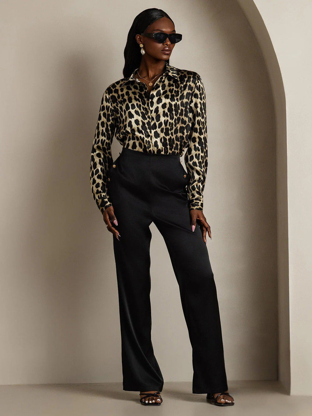 19Momme Silk Long Sleeve Lapel Collar Women's Shirt with Button Up Design