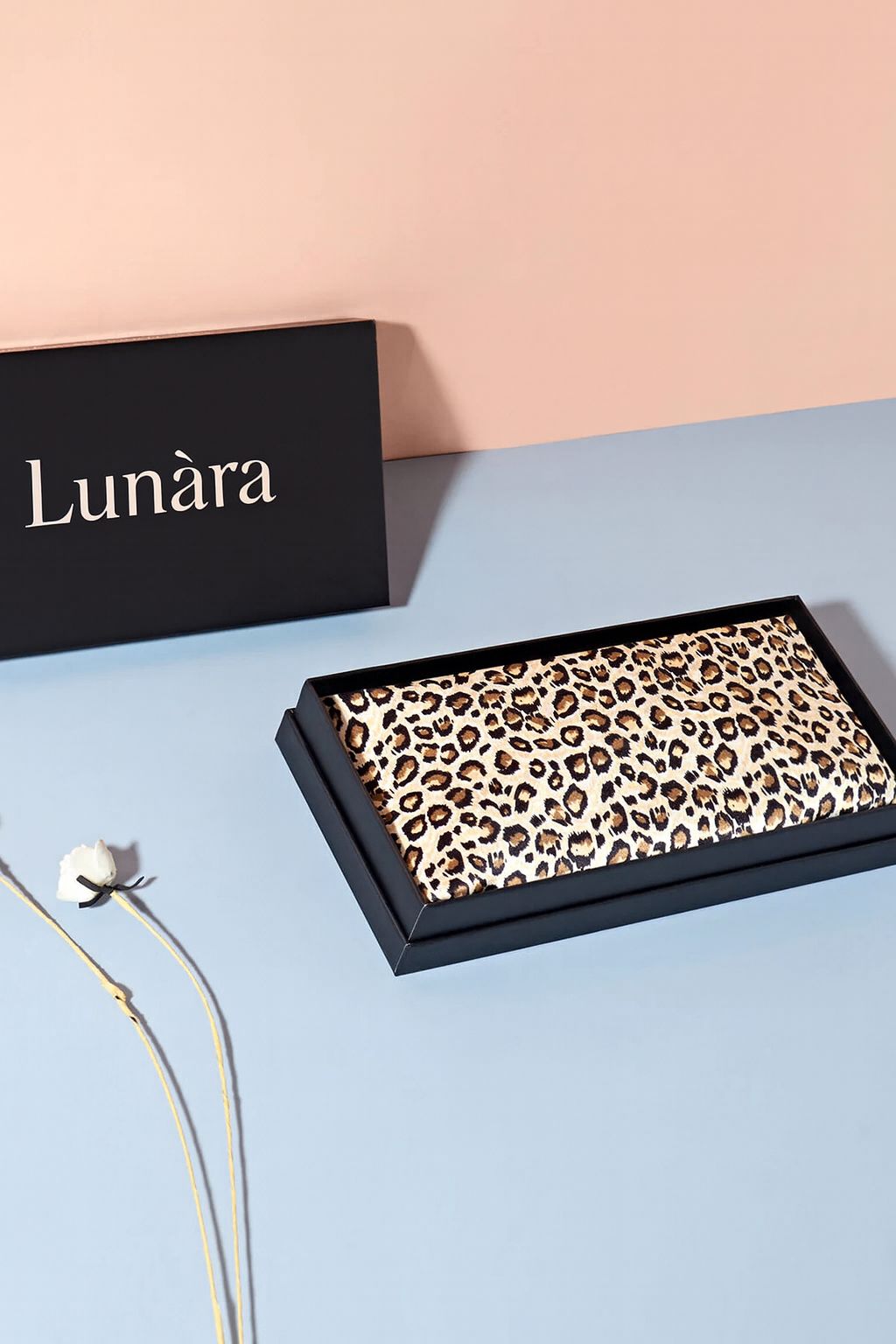 Leopard Silk Nights 19momme