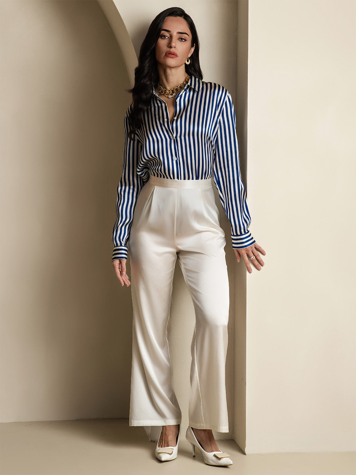 19Momme Silk Long Sleeve Lapel Collar Women's Shirt with Button Up Design