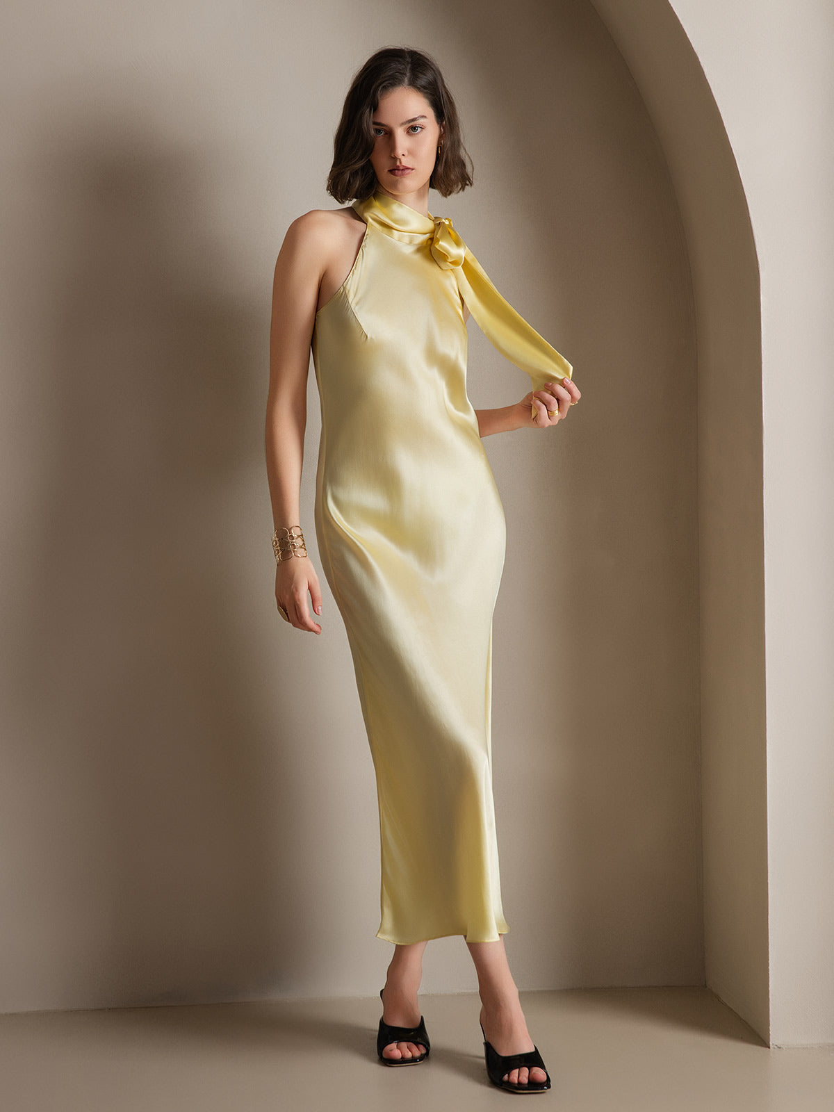 Poised in Silk Pearl
