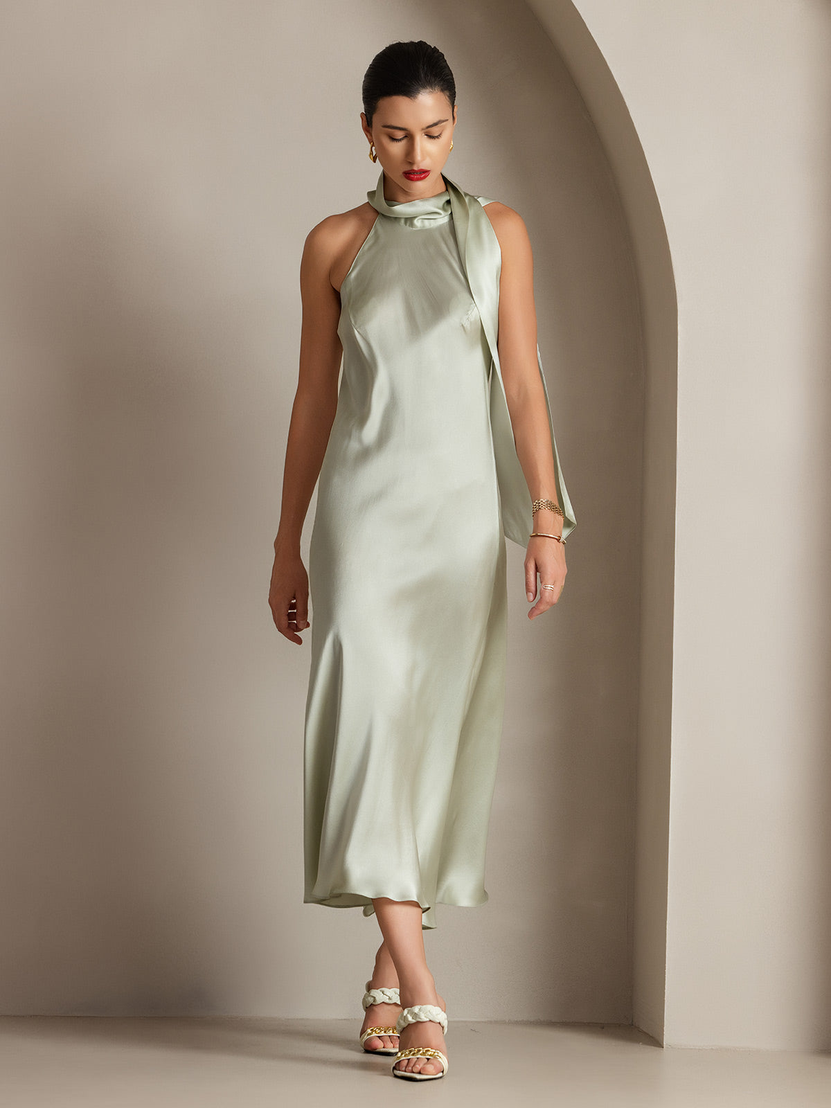 Poised in Silk Pearl