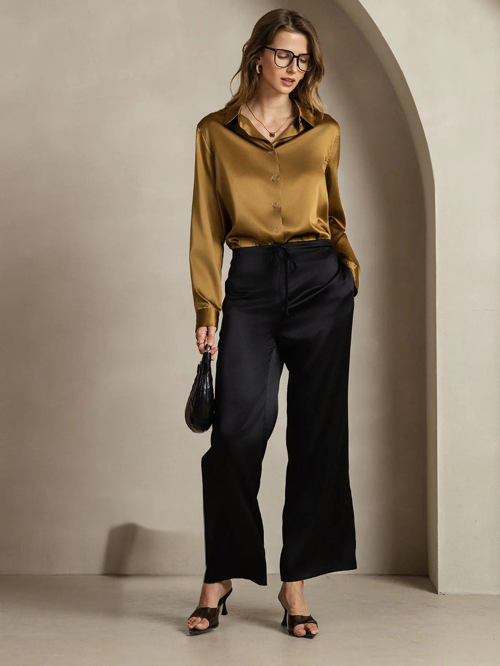 19Momme Silk Long Sleeve Lapel Collar Women's Shirt with Button Up Design