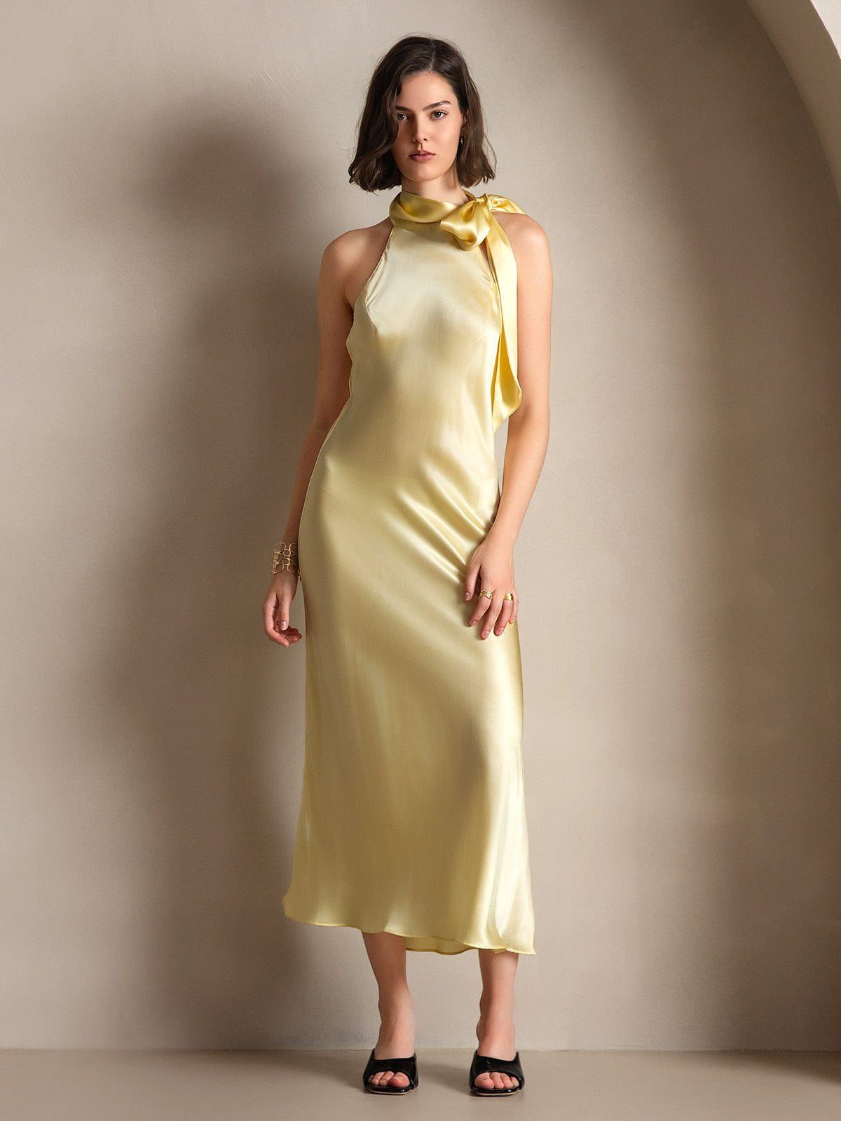 Poised in Silk Pearl