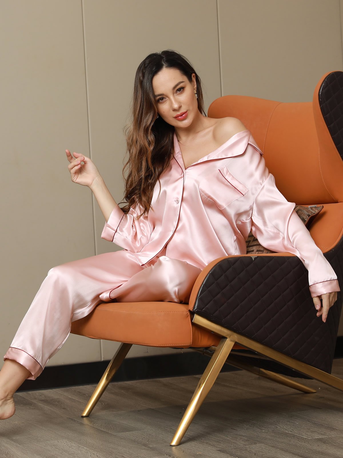 Moonlight Silk Lounge