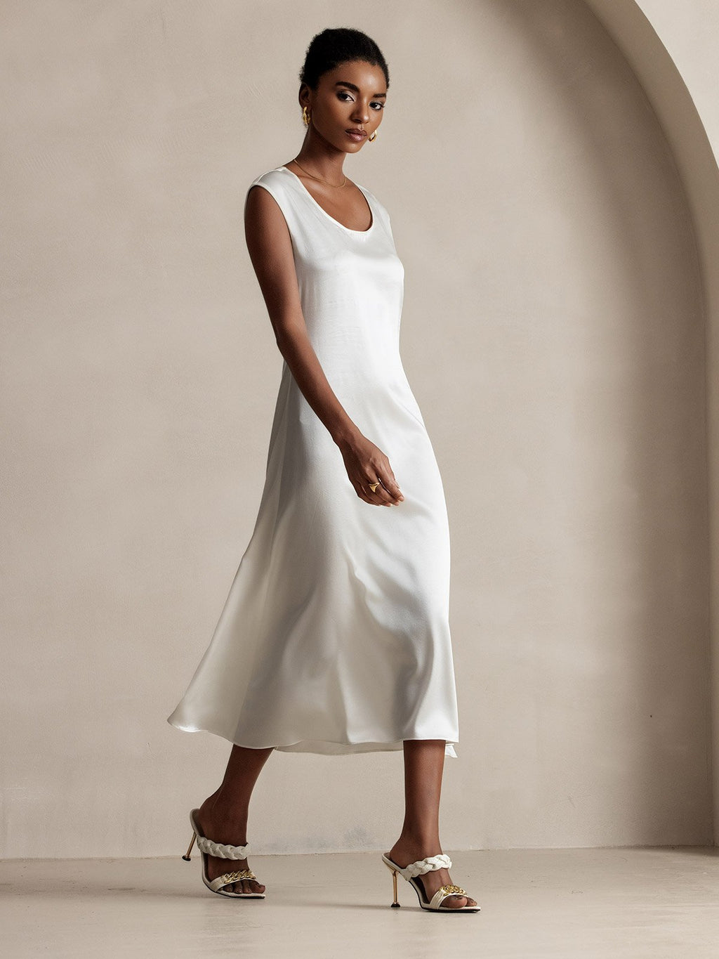 Luminous Silk Flow