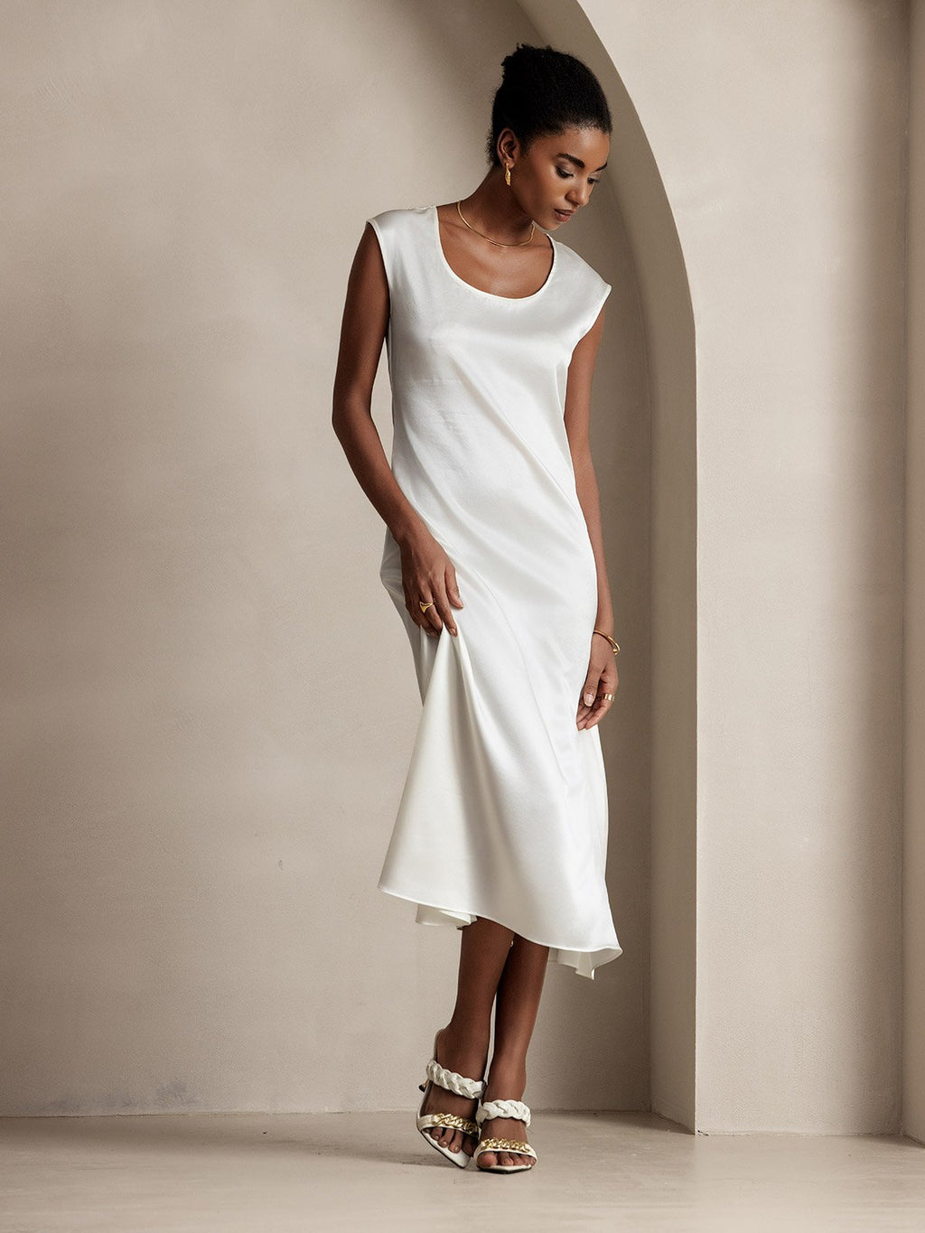Luminous Silk Flow
