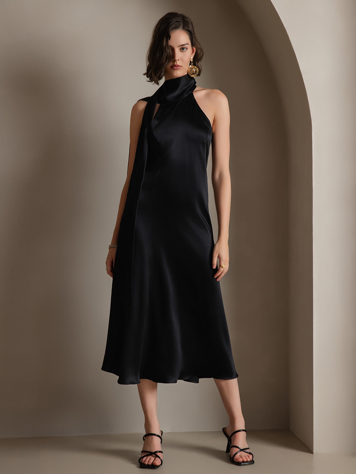 Poised in Silk Pearl