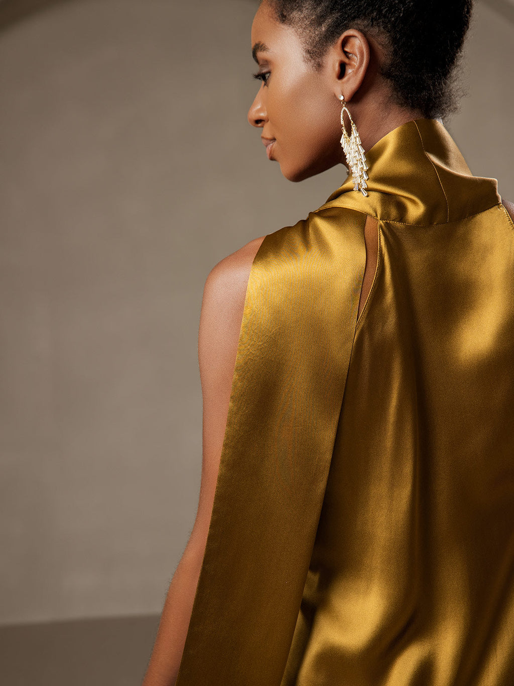 Poised in Silk Pearl