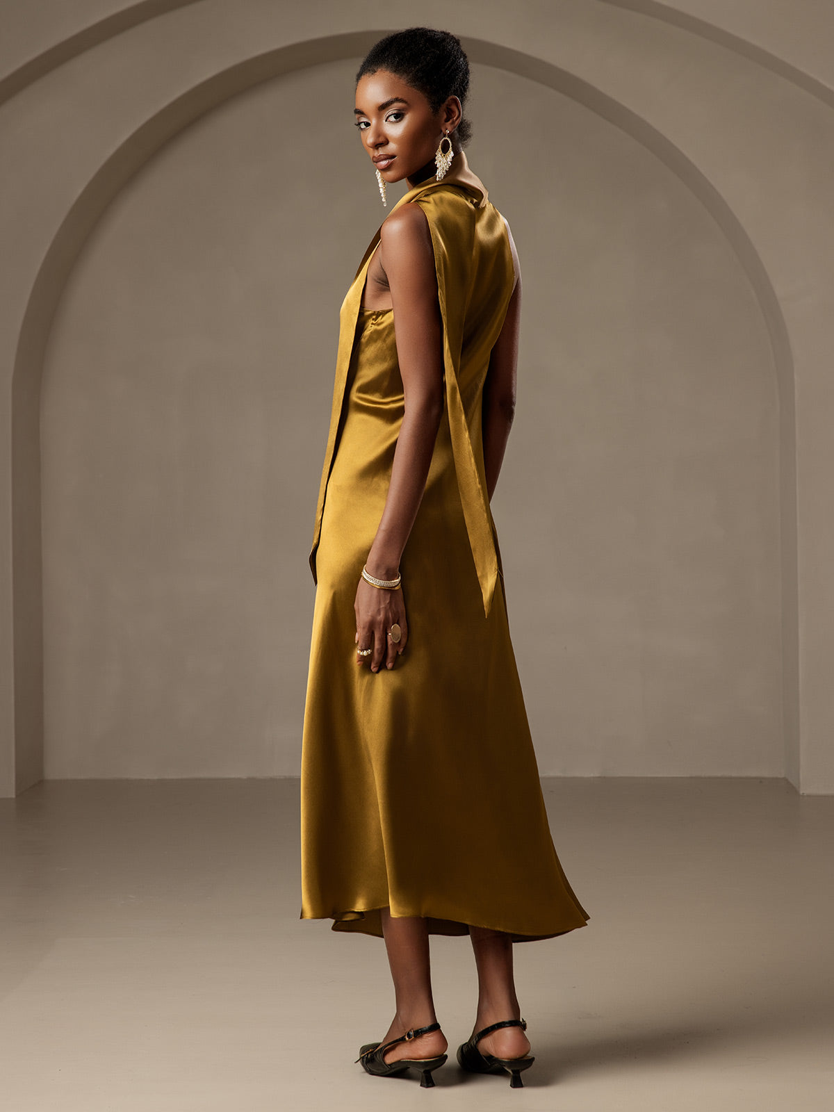 Poised in Silk Pearl