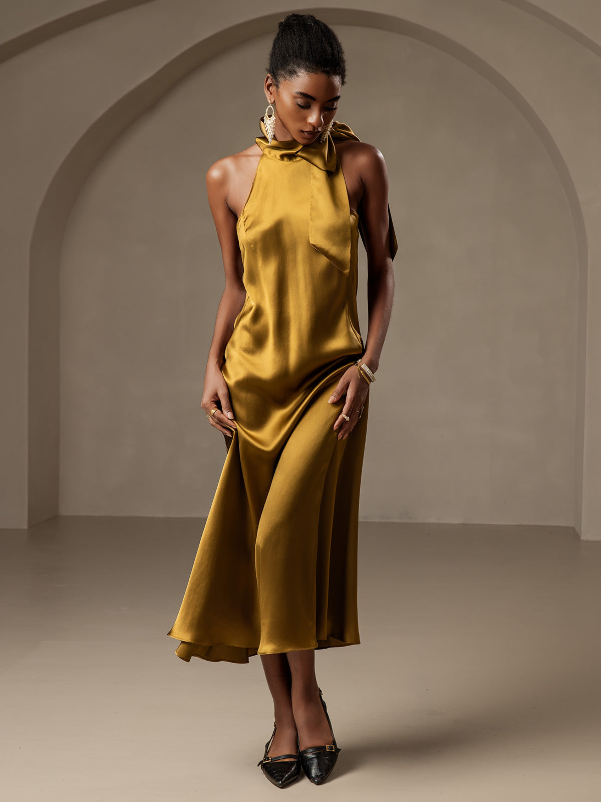 Poised in Silk Pearl