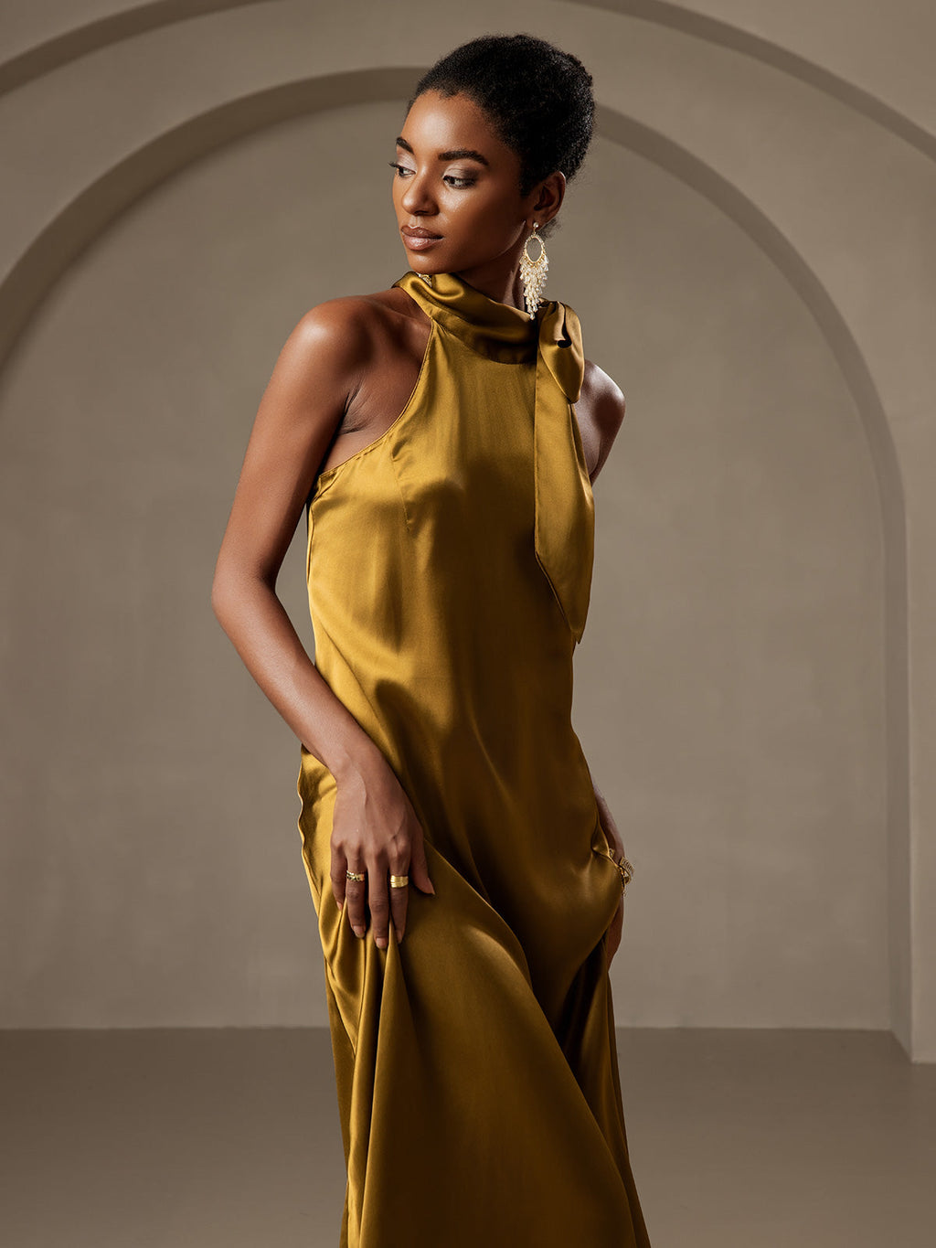 Poised in Silk Pearl