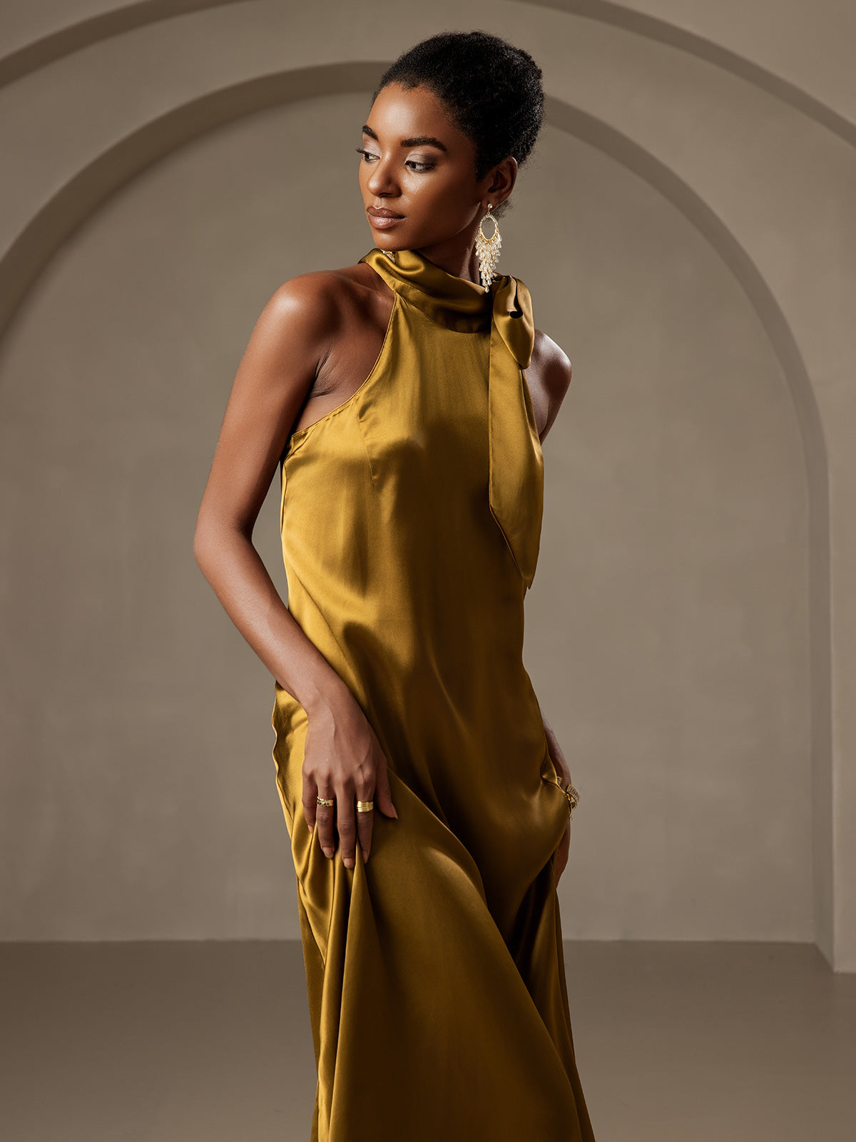 Poised in Silk Pearl