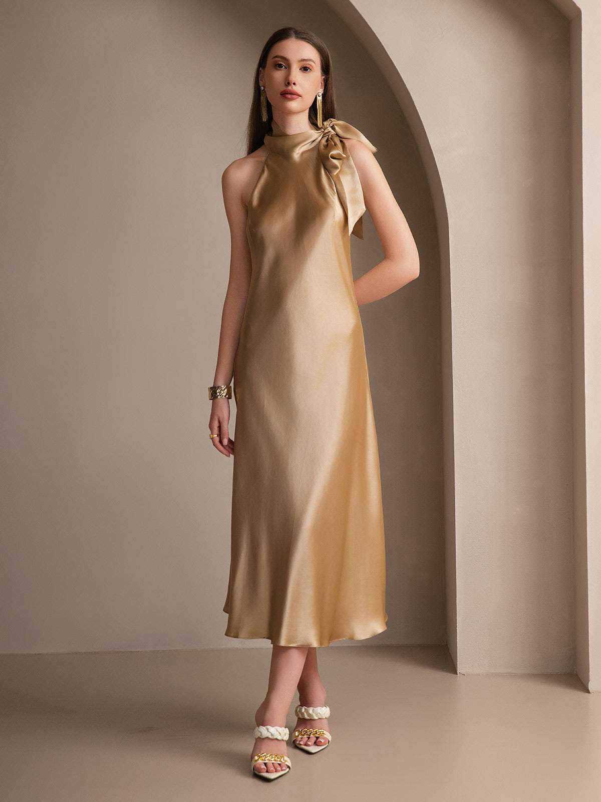 Poised in Silk Pearl