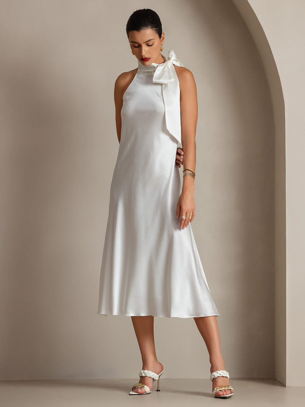 Poised in Silk Pearl