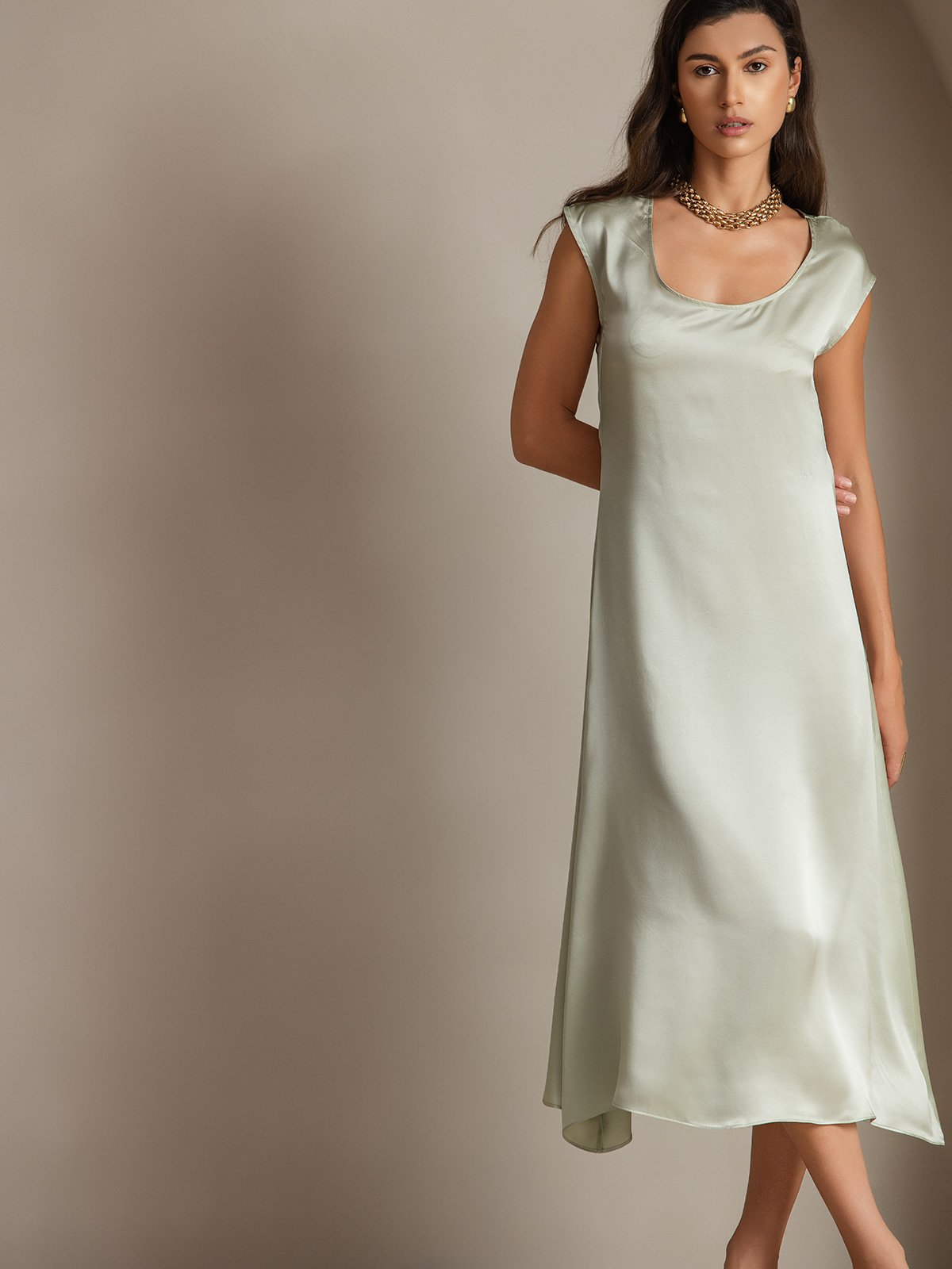 Luminous Silk Flow