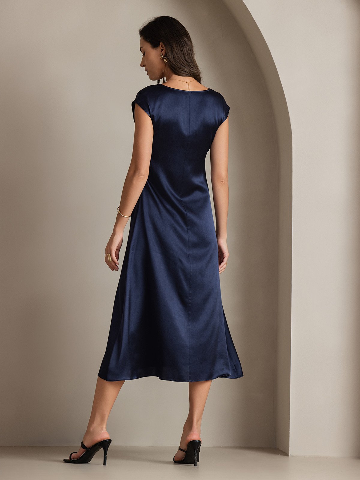 Luminous Silk Flow