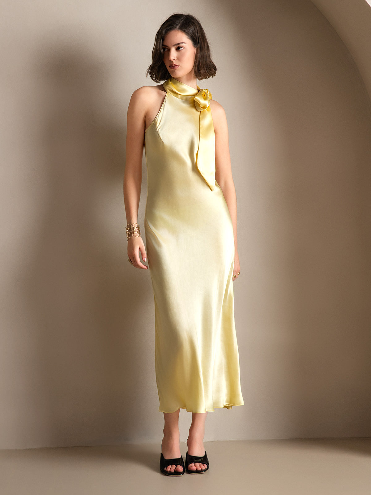Poised in Silk Pearl