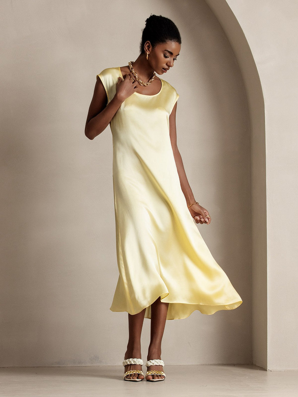 Luminous Silk Flow