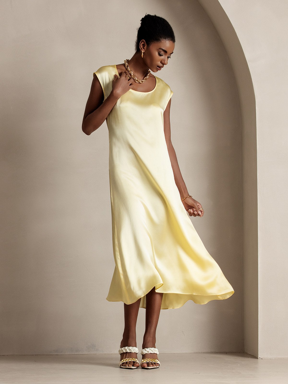 Luminous Silk Flow