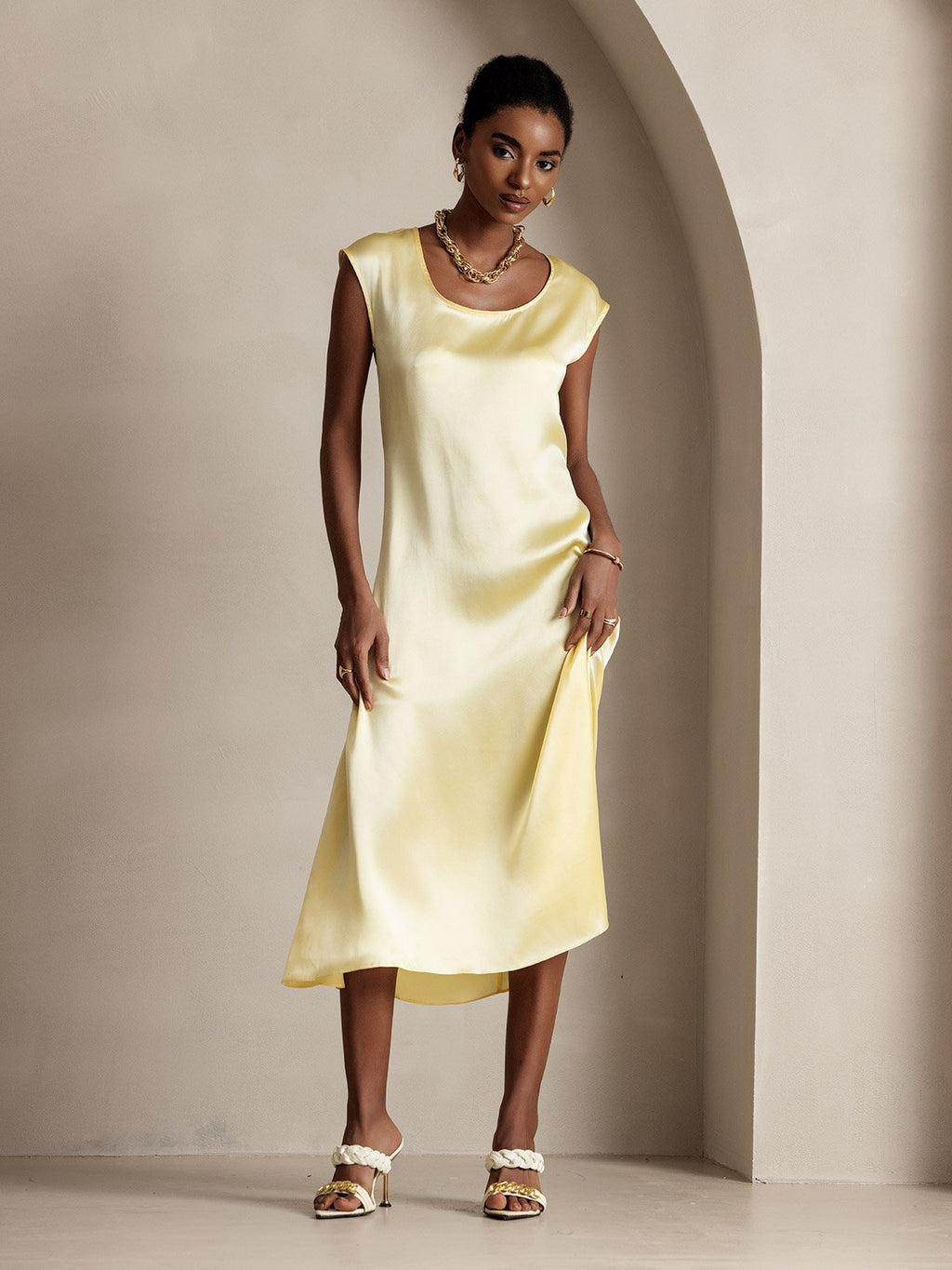 Luminous Silk Flow