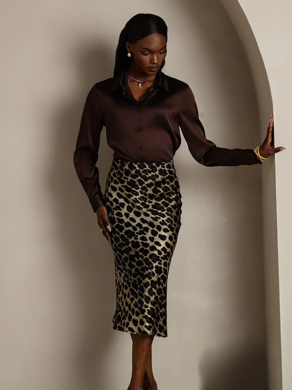 19Momme Silk Long Sleeve Lapel Collar Women's Shirt with Button Up Design