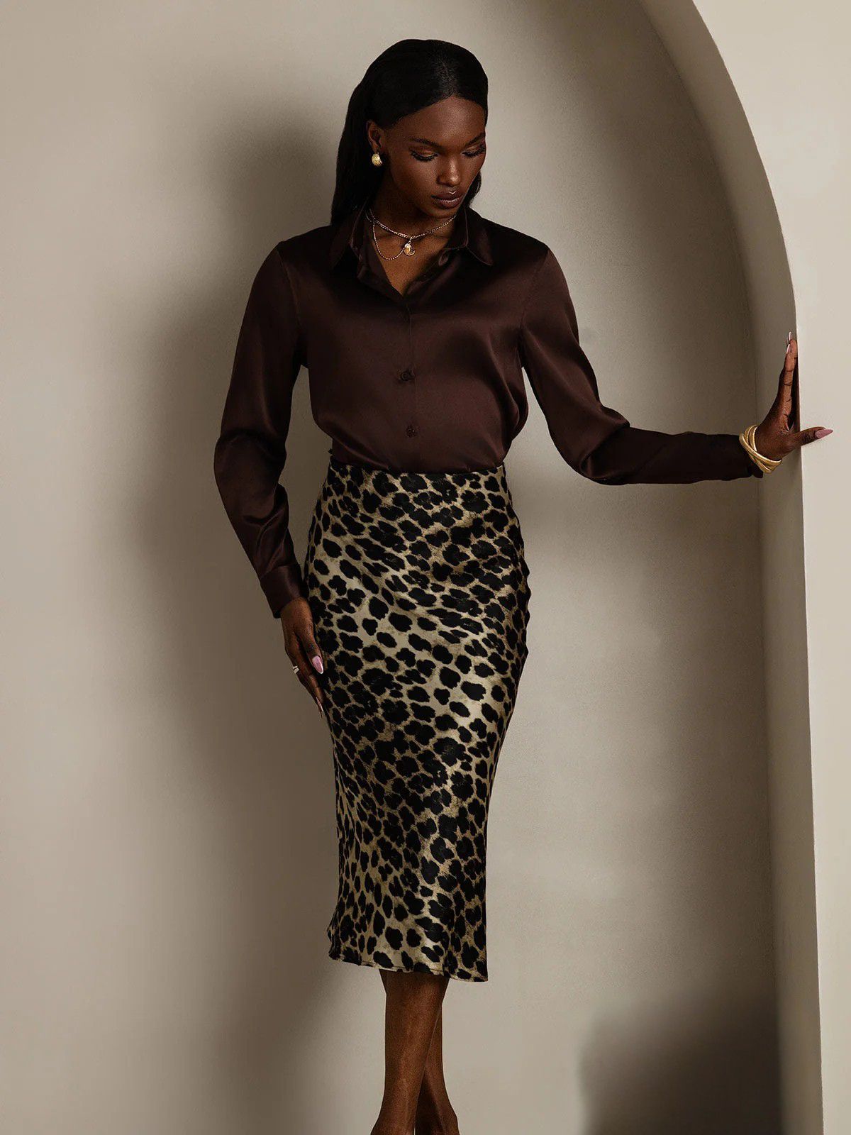 19Momme Silk Long Sleeve Lapel Collar Women's Shirt with Button Up Design